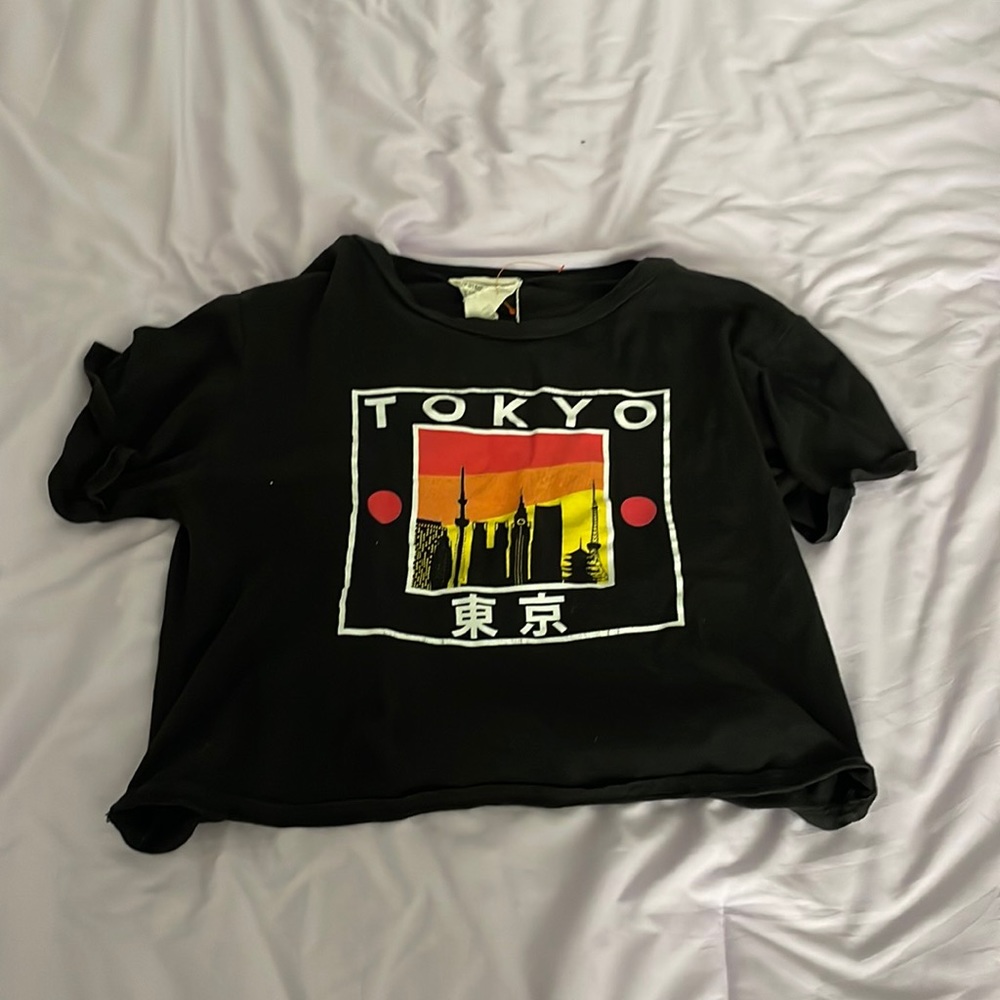 Tokyo tee